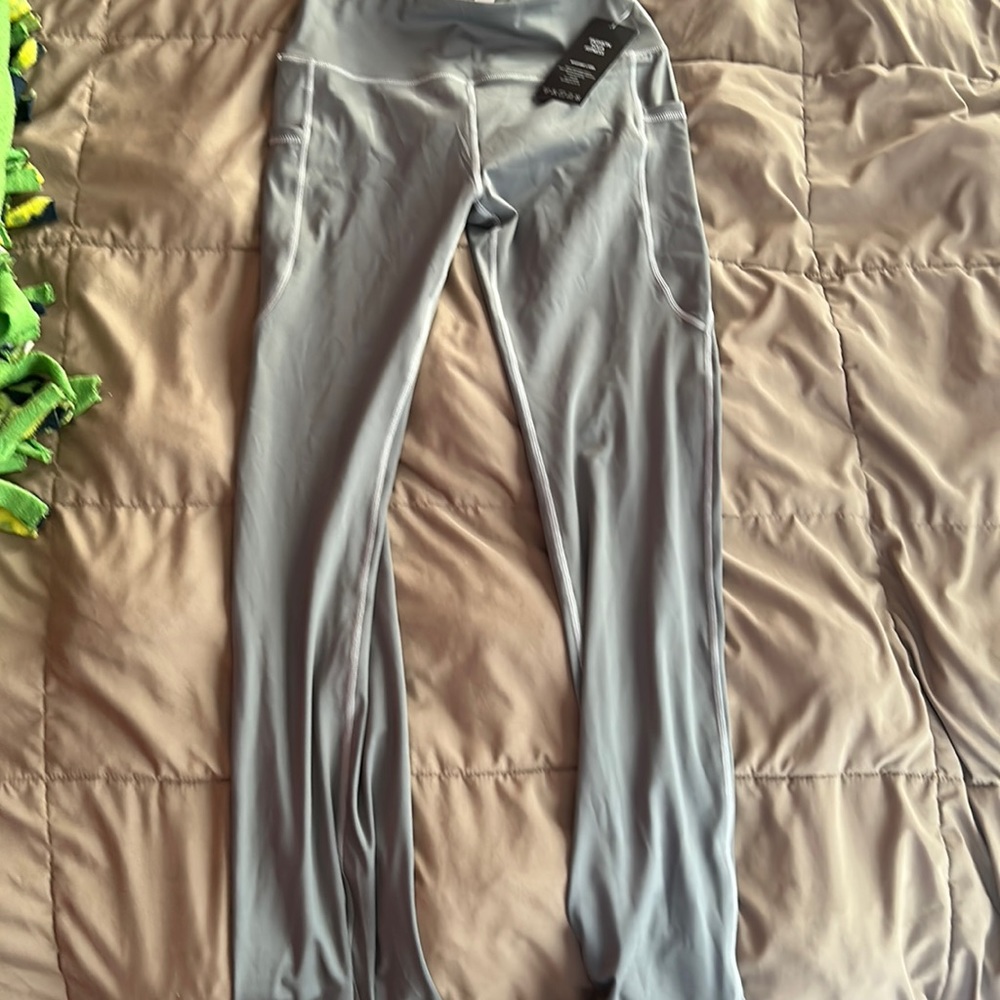 BRAND NEW W TAGS gray flared leggings
